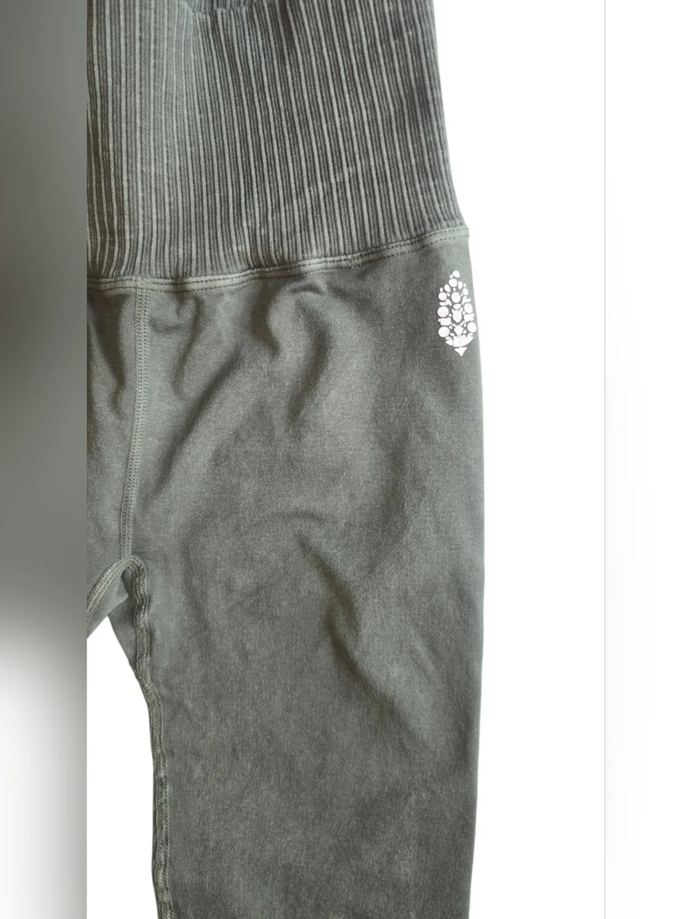 Free People  Movement Good Karma High Rise Leggings Olive  XS/S - Picture 5 of 8